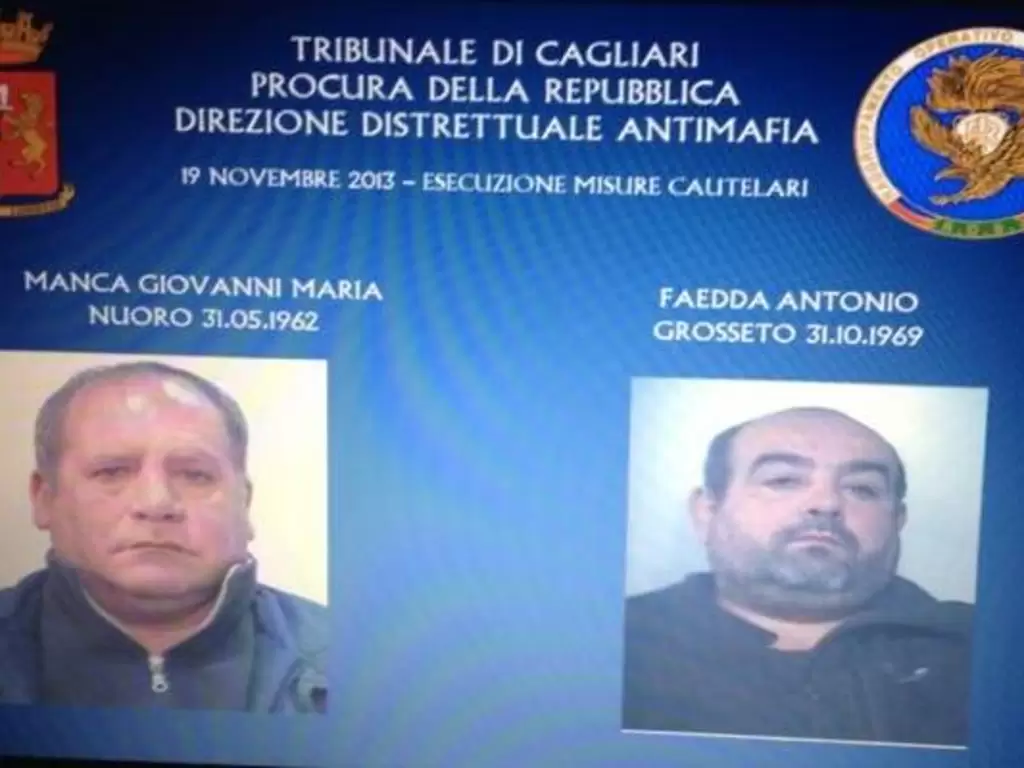 Agente Lisa - #Napoli, rubavano dati personali da profili #Facebook per clonare  carte di credito, scoperti dai #poliziotti del Commissariato di  #Frattamaggiore e denunciati. Questa notizia mi fa riflettere su tutte le