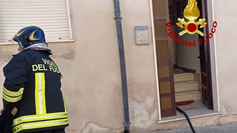 Sorso esplosione incendio abitazione