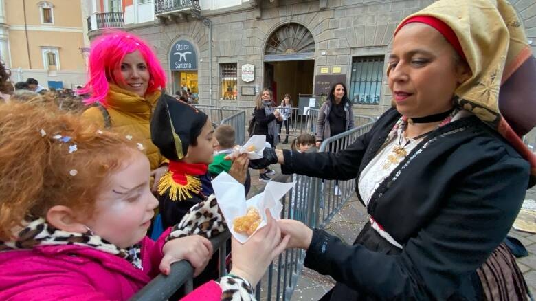 La zippolata del Giovedì Grasso a Oristano