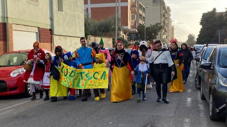 Sfilata delle ludoteche a Oristano