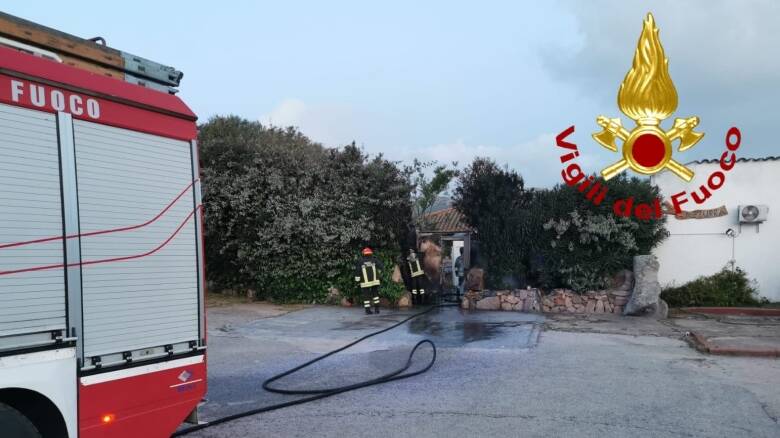 Incendio vigili del fuoco Arzachena