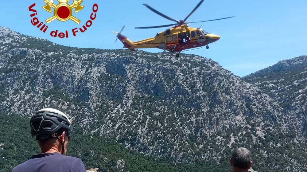 L'elisoccorso e i vigili del fuoco intervenuti in località Gurruttone