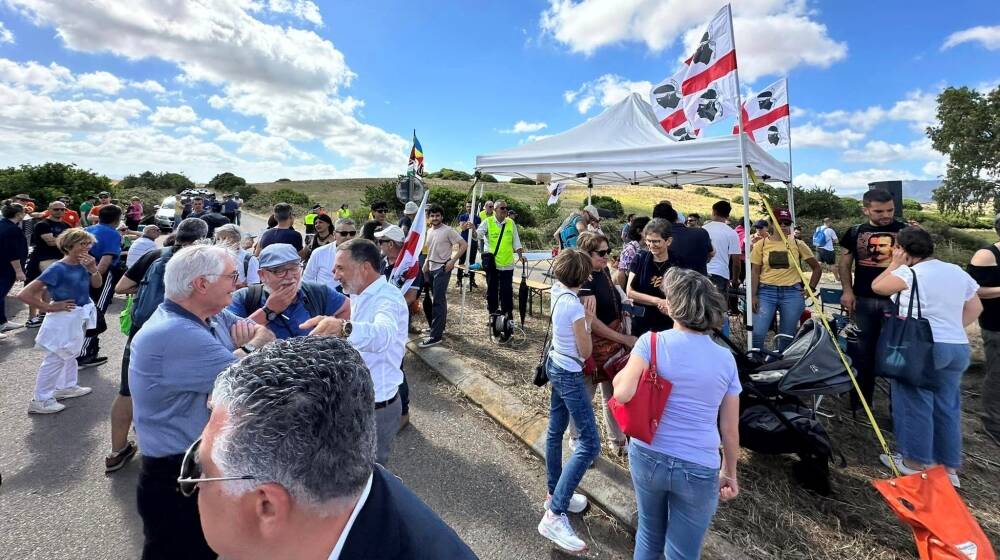 Manifestazione provinciale 65 contro speculazione energetica - Foto di Federico Sollai