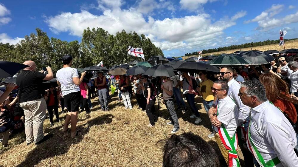 Manifestazione provinciale 65 contro speculazione energetica - Foto di Federico Sollai