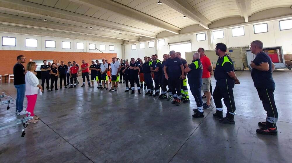 Consegna moto d'acqua associazioni protezione civile