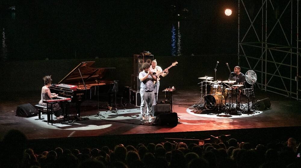 Hiromi Uehara con Adam O’Farrill, Hadrien Feraud e Gene Coye - Foto Ufficio Stampa Fondazione Mont'e Prama