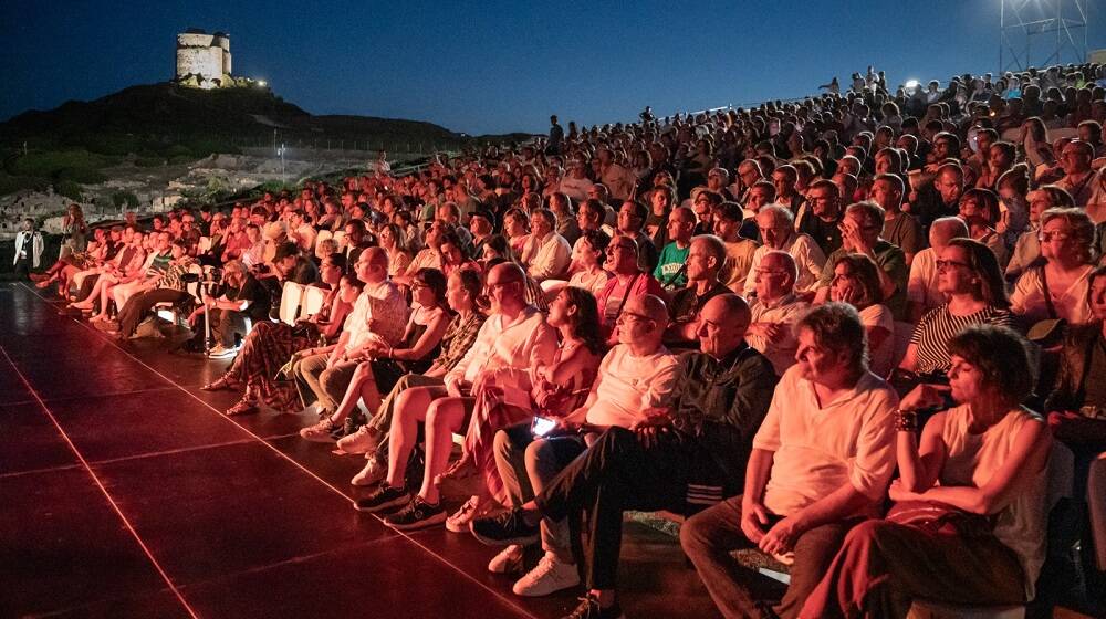 Il pubblico presente a Tharros allo spettacolo di Hiromi Uehara - Foto Ufficio Stampa Fondazione Mont'e Prama