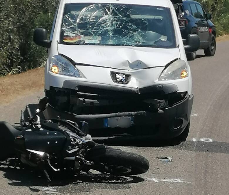 Incidente frontale a Cabras