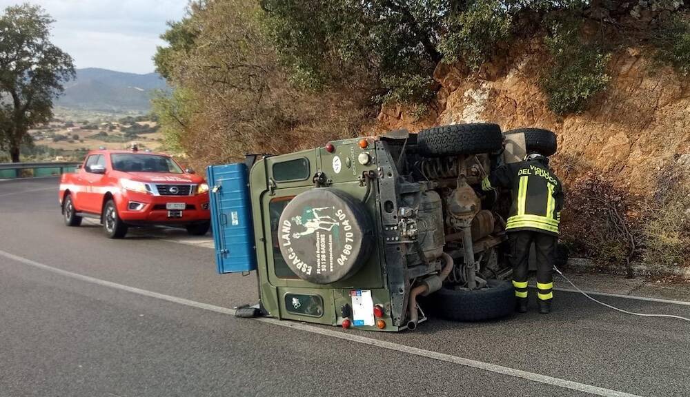 Orgosolo incidente stradale turisti francesi