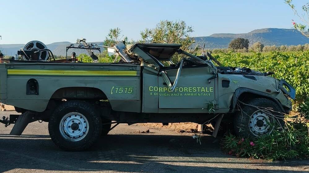 villaspeciosa forestale morto incidente stradale