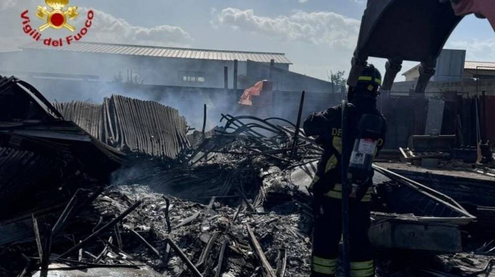 Attentato incendiario contro pannelli fotovoltaici