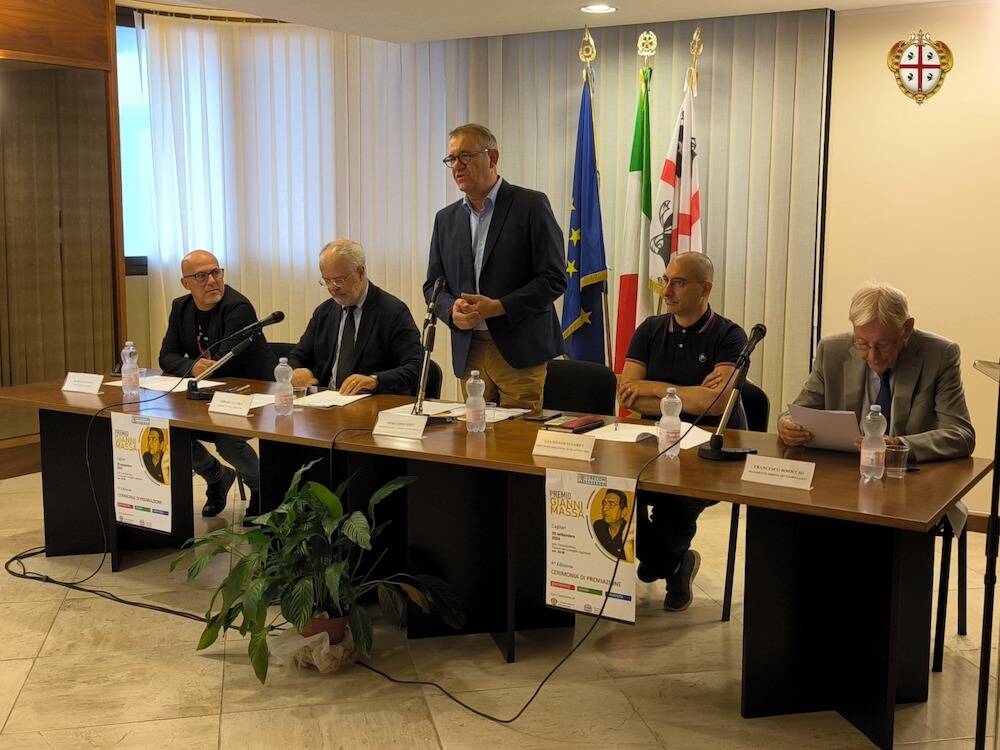 Cerimonia di intitolazione della Sala Stampa del Consiglio regionale della Sardegna al giornalista Gianni Massa