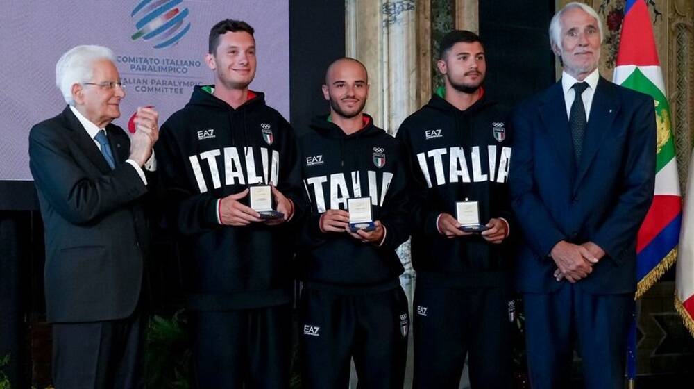 Sergio Mattarella e Giovanni Malagò con Lorenzo Patta, Filippo Tortu e Matteo Melluzzo | Foto Simone Ferraro - Coni