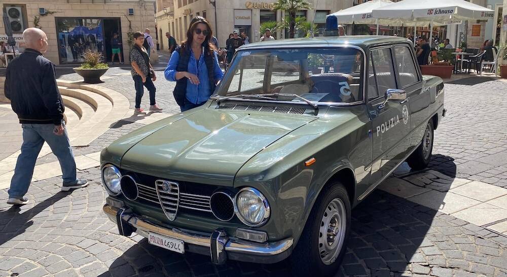 Polizia - Tappa a Oristano dell'iniziativa "Una vita da social"